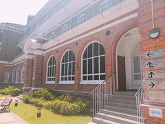 -香港大学