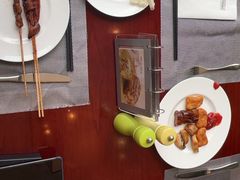 -东西风牛排馆周末烧烤自助(首都机场希尔顿店)
