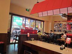 -顺溜·手工刀削面·黑金店(铜锣湾店)