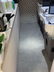 -PE SALON