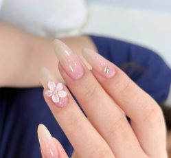 -U3美甲美睫沙龙