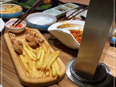 -明洞阿姨·韩式酱蟹烤肉·创意料理(三元桥店)