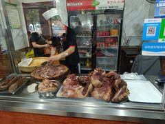 -闫家驴肉火烧(五四店)