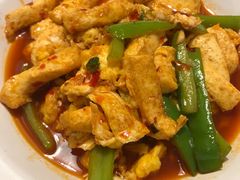 -宽鲜锅贴家常菜(永旺东部购物中心香港中路店)