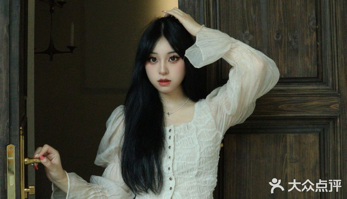 还没到迪士尼怎么就发现公主了🎀