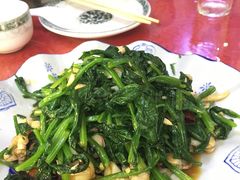 -一口猪海鲜浑锅·东北家常菜