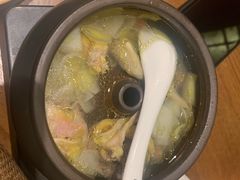 -云海肴·汽锅鸡·云南菜(天山百盛优客店)