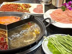 -渝里重庆火锅(航天城店)