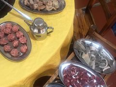 -光头仔烧鸡牛杂店