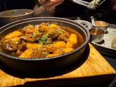 大理芫荽烧牛肋-Ameigo梅果·云贵川bistro(长宁来福士店)