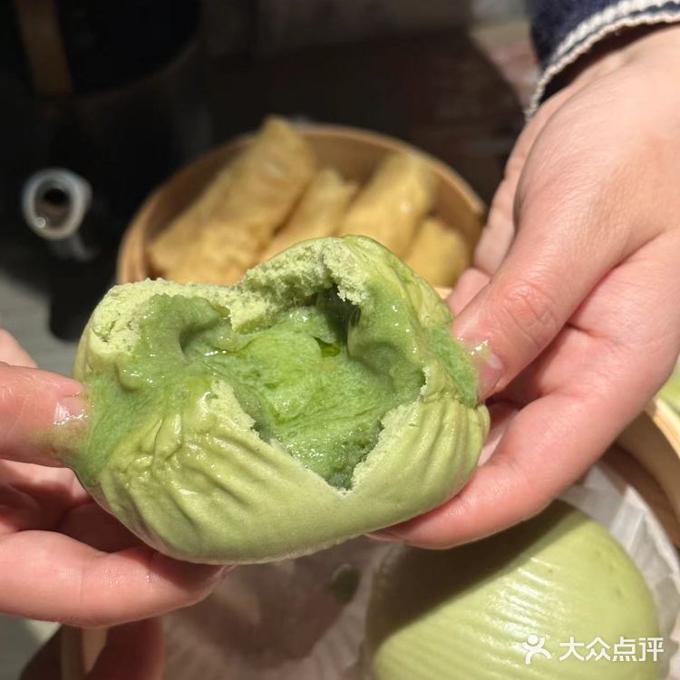 冬天来吃茶港的牛杂煲，真的好有韵味[调皮]