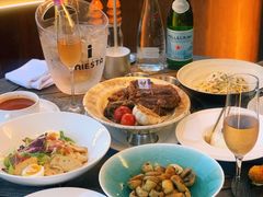 -MONICH牛排融合餐厅(和义大道购物中心店)