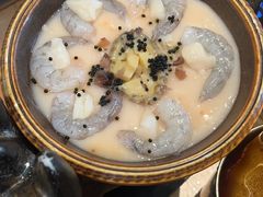 -老牌坊云南鱼豆花火锅(哈西万达店)