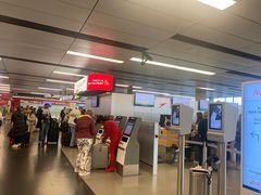 -维也纳国际机场