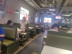 -佰人王串串香火锅(洋珠巷店)