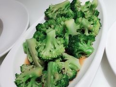 -新大咀港式茶餐厅(宝山万达店)