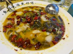 -雪湖煜辰鱼头老店(雪野湖店)