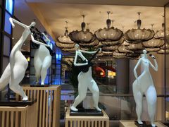 -喜鹊愉家酒店(郑州曼哈顿博览中心地铁站店)