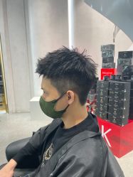 -Kraemer Paris  苏豪路易士·嘉玛发廊