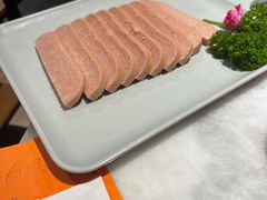 含大肉的特色午餐肉-煲宫猪肚鸡(晶品店)