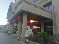 -锦龙国际酒店(天津奥体中心华苑地铁站店)