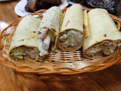 煎饼卷大葱-老济南民间小吃·传统鲁菜(芙蓉街店)