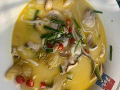 -蜜桃餐厅·伴山(湖滨商业街店)