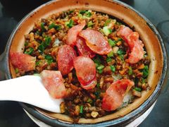 鹅乸腊肠煲仔饭-阳江河堤老牌曾记美食