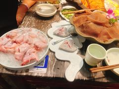 -袁老四老火锅(飞马水城店)