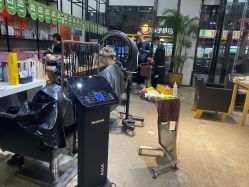 -马克男发时尚店