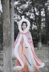 -盘子女人坊古装写真摄影(厦门总店)