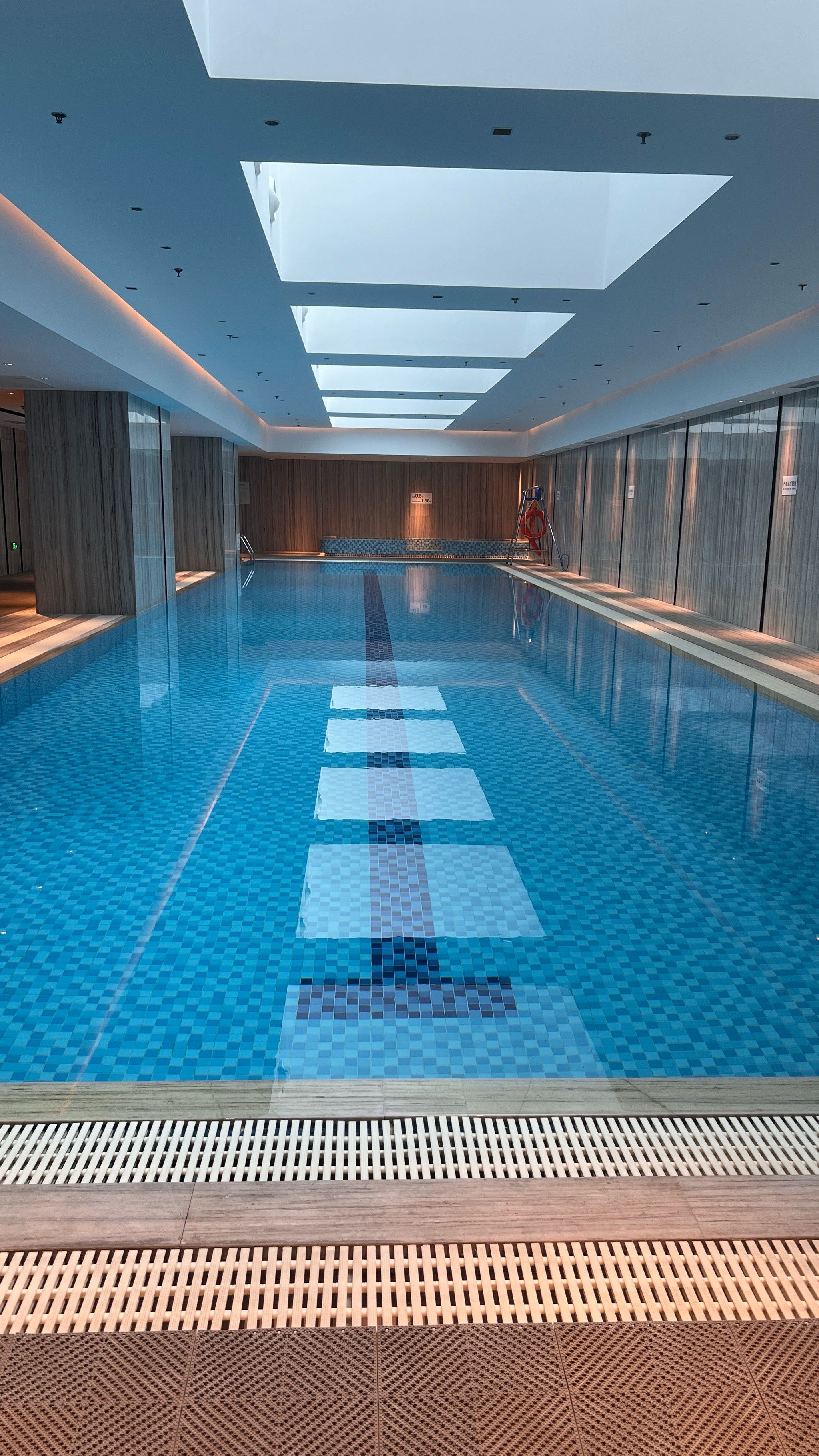 室内泳池很享受