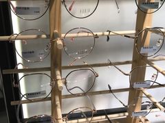 -Trend1881视光·蔡司视觉(领展广场店)