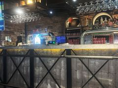 -麦凯伦烧烤·精酿超级工厂店(金桥总店)