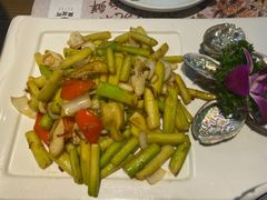 -黄泥岗·地道湖北菜(奥特莱斯店)