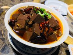 -沪小二炭火蛙锅(淮海中路美食不夜城店)