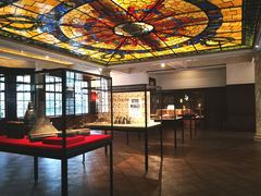 -Nathalie Djurberg与Hans Berg“牛皮纸包裹的月亮”-Prada荣宅当季展览