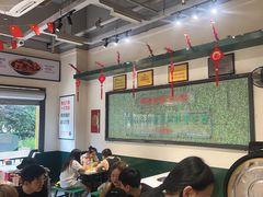 -晓彭肥肠鸡·泡椒鸡火锅(水木天地店)