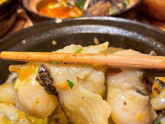 -有红鸡毛店·砂锅菜(抚琴夜市店)