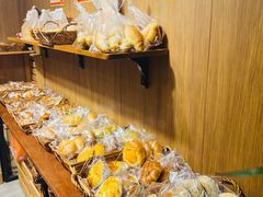 -yeast面包店
