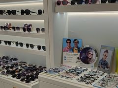 -J-Optical佳视明眼镜·蔡司视觉(青岛金茂览秀城店)