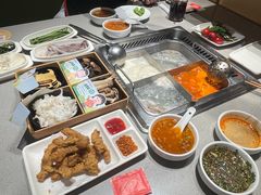 -海底捞火锅(金山百联店)