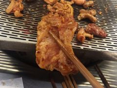 小猪肉-胡四哥特色火盆烧烤(总店)