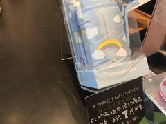 -星巴克(杭州湖滨银泰E区店)