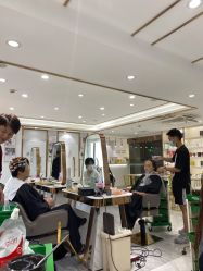 -镁连社·美联社