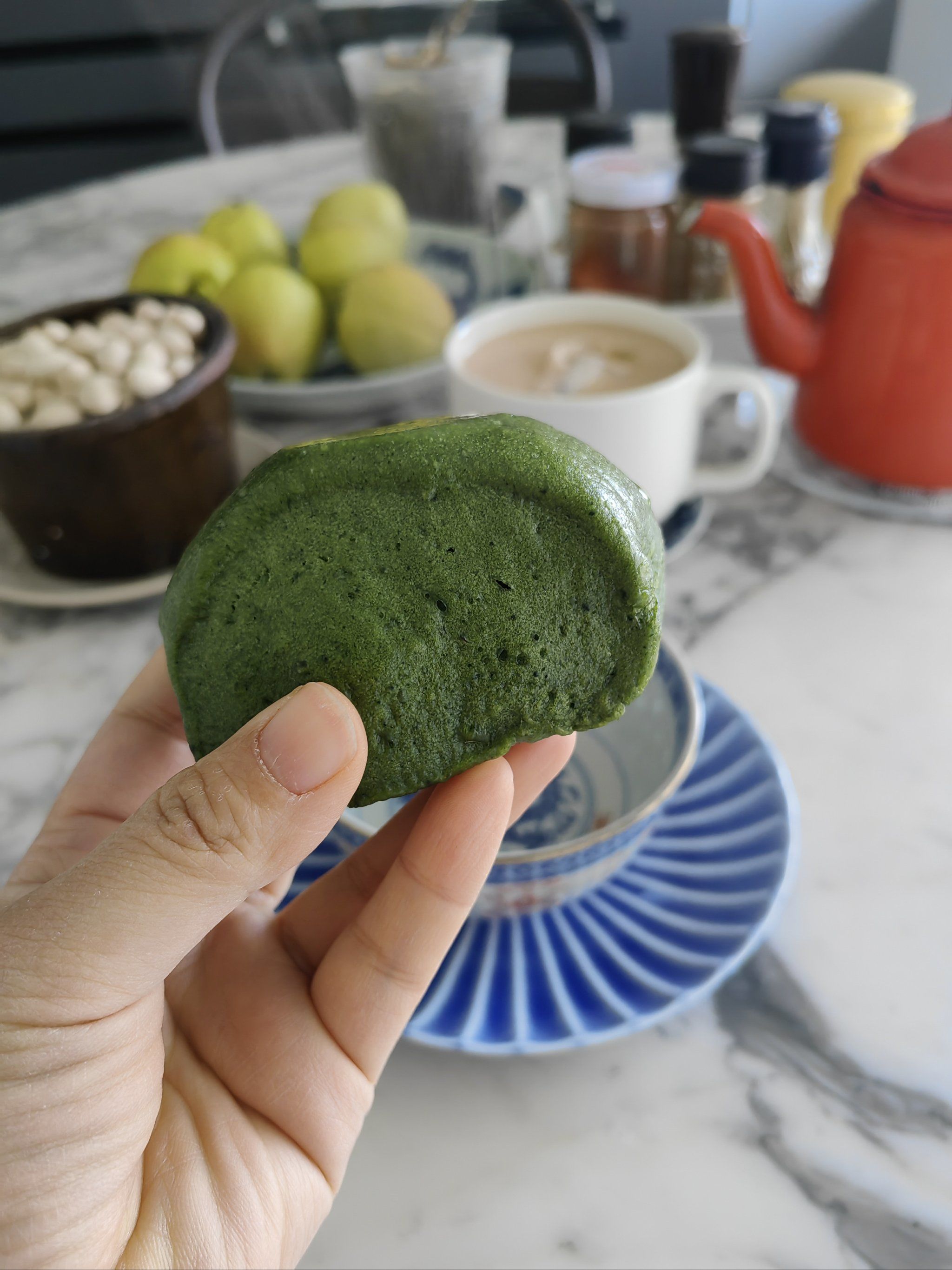 的所有实物
比如说,清明节前开始采摘青
处理过后可以制作的青团
