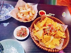 玉米片配莎莎-SUPER BOWL 超级碗披萨(崂山丽达店)
