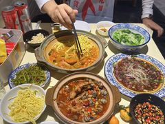 -罗霸蛮老岳阳大排档·鲜货烧烤·土吊子煨砂锅烧菜