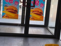 -麦当劳(垡头西路店)