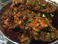 -凤凰路何眼镜香辣蟹(花果园店)